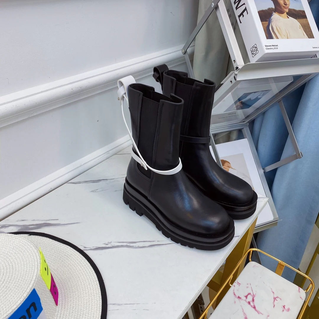 Обувь BV - BV - Уличный стиль - Платформа с закругленным носком - Ботинки Dr. Martens