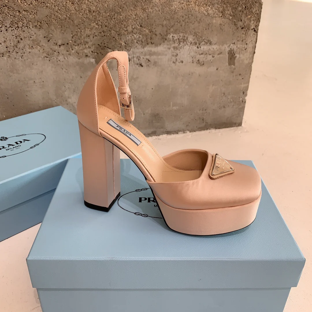 Новинка весны 2023 года от Prada - Туфли на высоком каблуке - платформа 4 см, высота каблука 12 см - Розовые