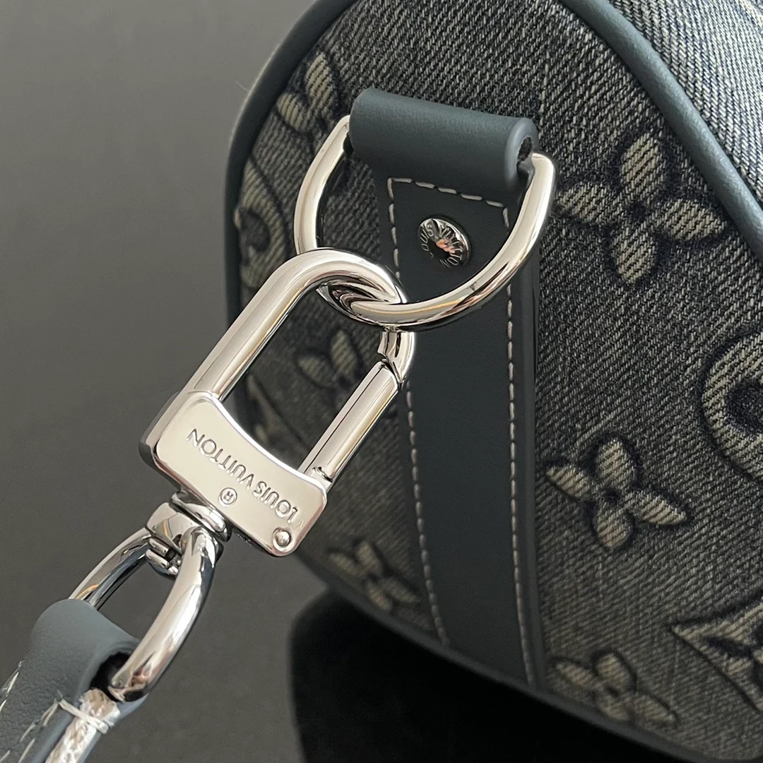 m22762-LV-keepall25-Emboss Denim Style