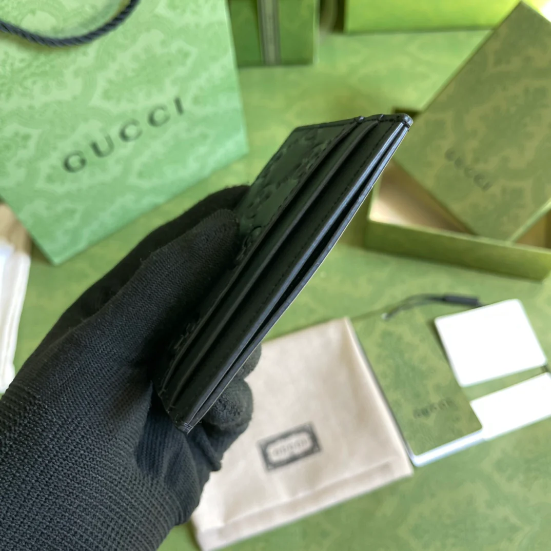 Gucci 卡包／卡片夹／名片夹
