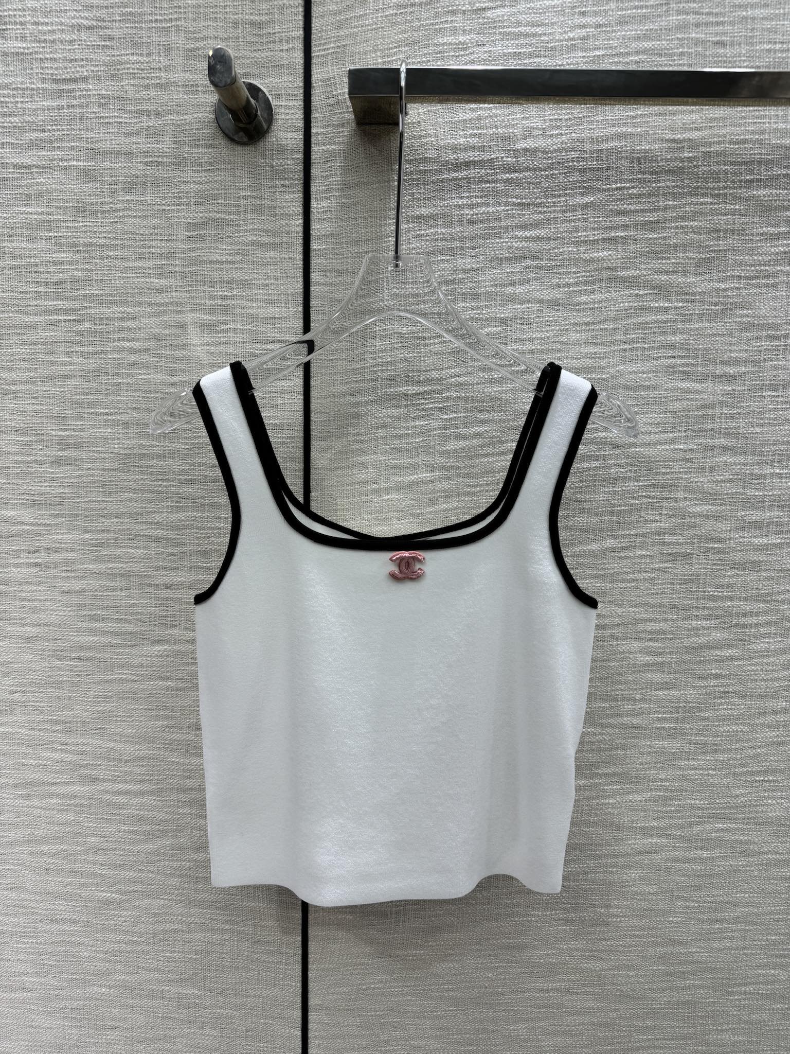 Жилет Chanel 2403 Color Block Double C Knit Vest - белый