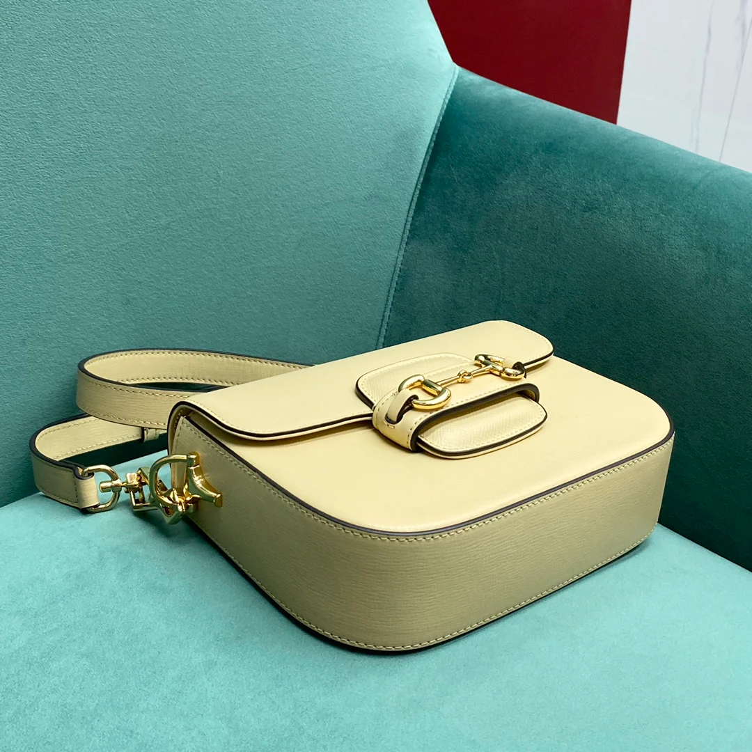 Сумка-седло Gucci 1955 из натуральной кожи с пряжкой в ??виде подковы - 2 шт.