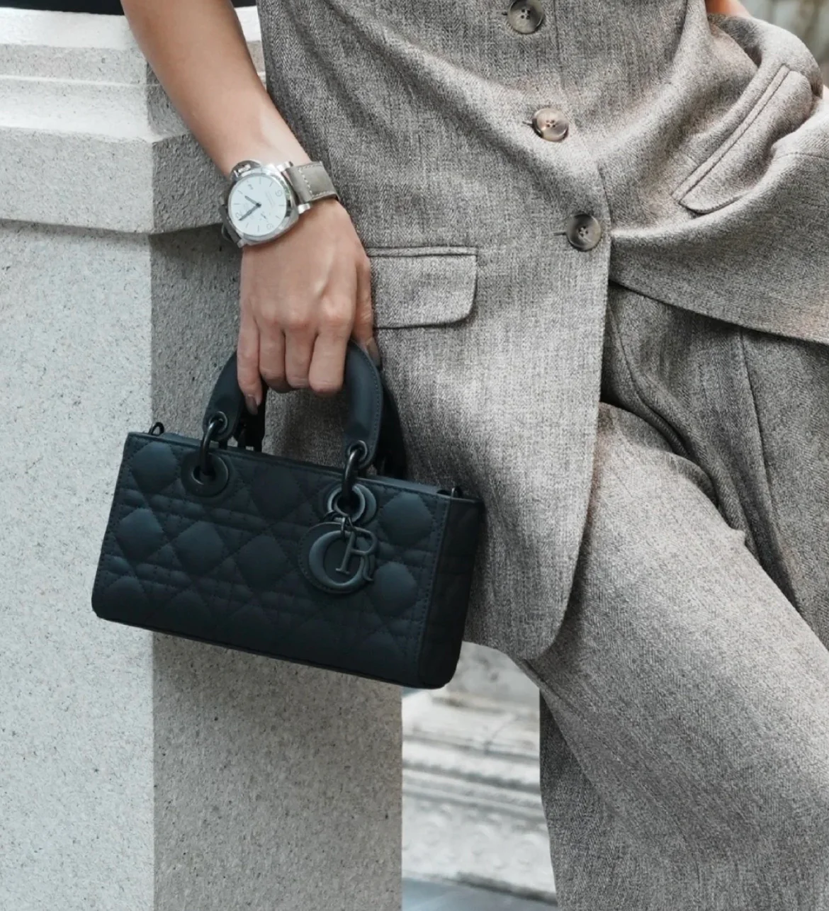 Вечерняя сумочка Dior Ladyd Joy, маленькая, матово-черная