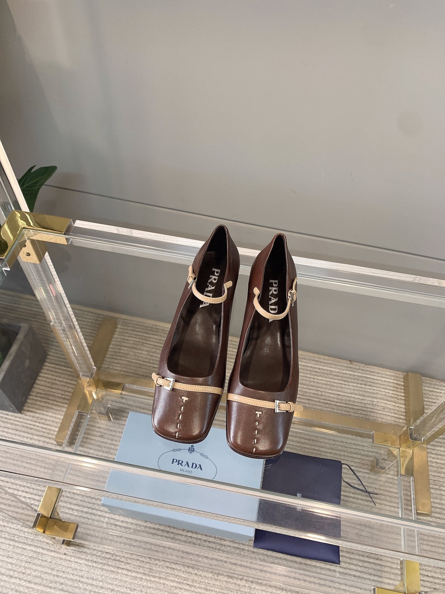 P-brand - Ретро туфли на низком каблуке - 1