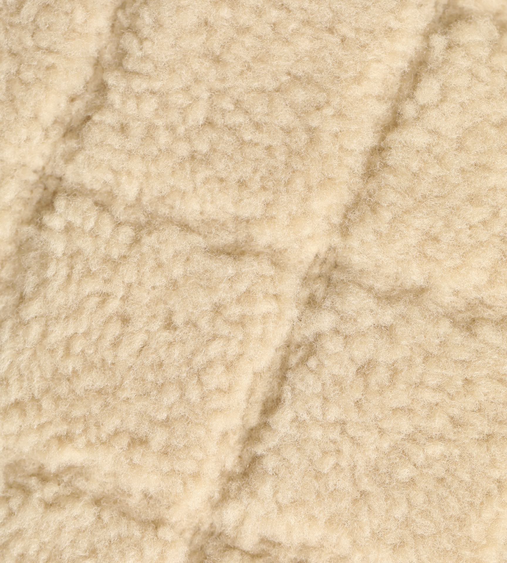 Сумка Chanel с клапаном и цепочкой в ??виде плюшевого мишки из 24-каратного золота (маленькая).