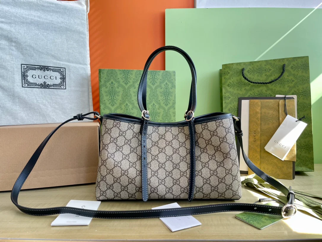 Маленькая сумка-тоут Gucci 2025 с отделкой из черной кожи - коричневая