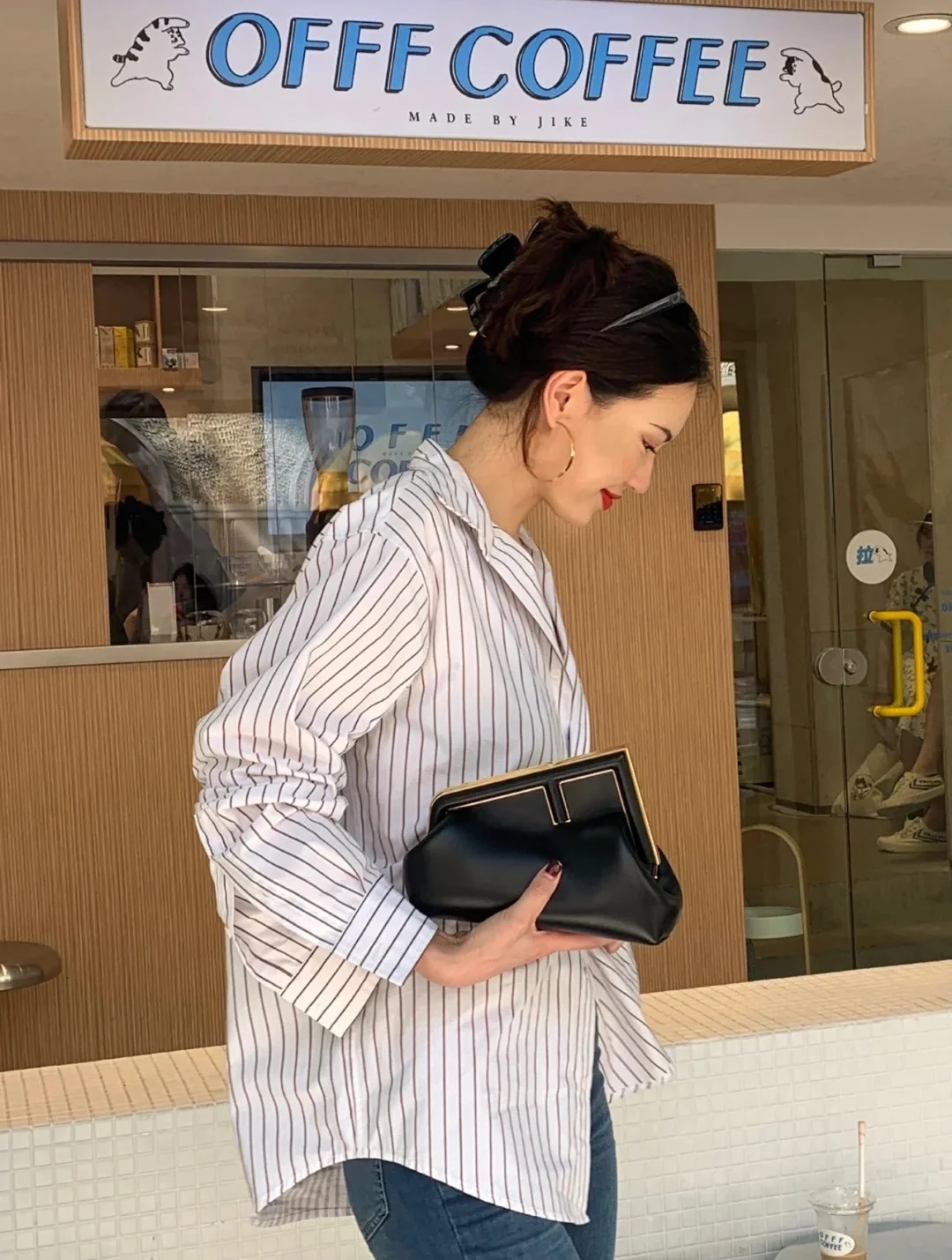 Черная кожаная сумка Fendi First - 1