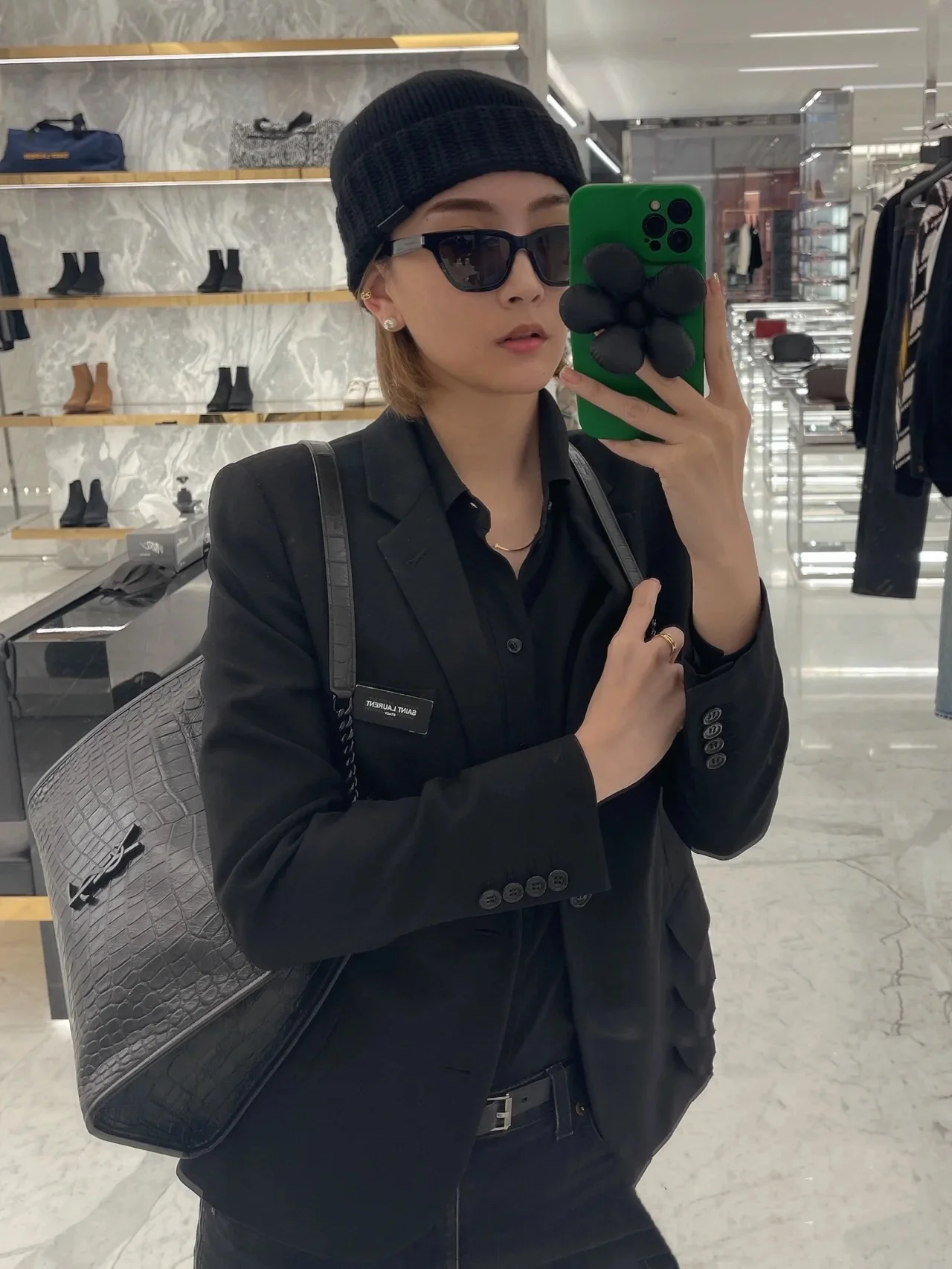 Сумка-шоппер YSL Niki - с крокодиловым принтом - черная