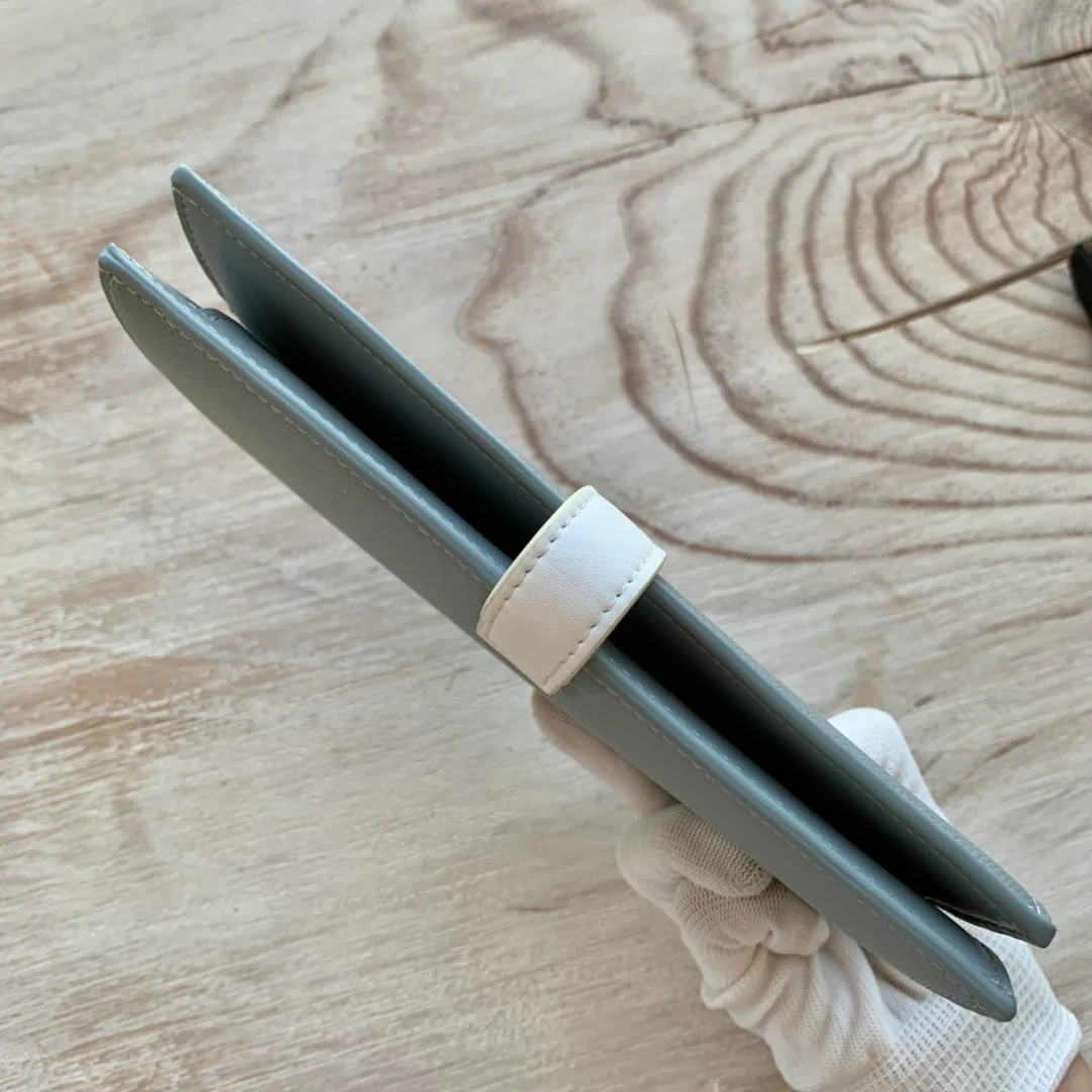 Длинный кошелек Celine - Кошелек с ремешком из зернистой телячьей кожи - 14