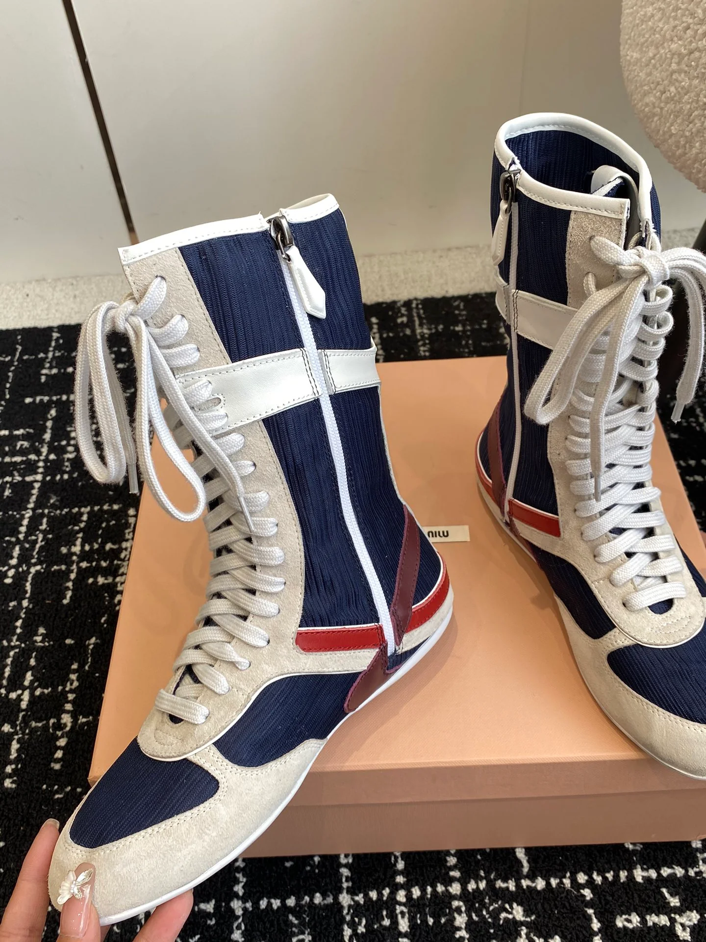 Повседневные сапоги-ботфорты Miu Miu 2025 - черные