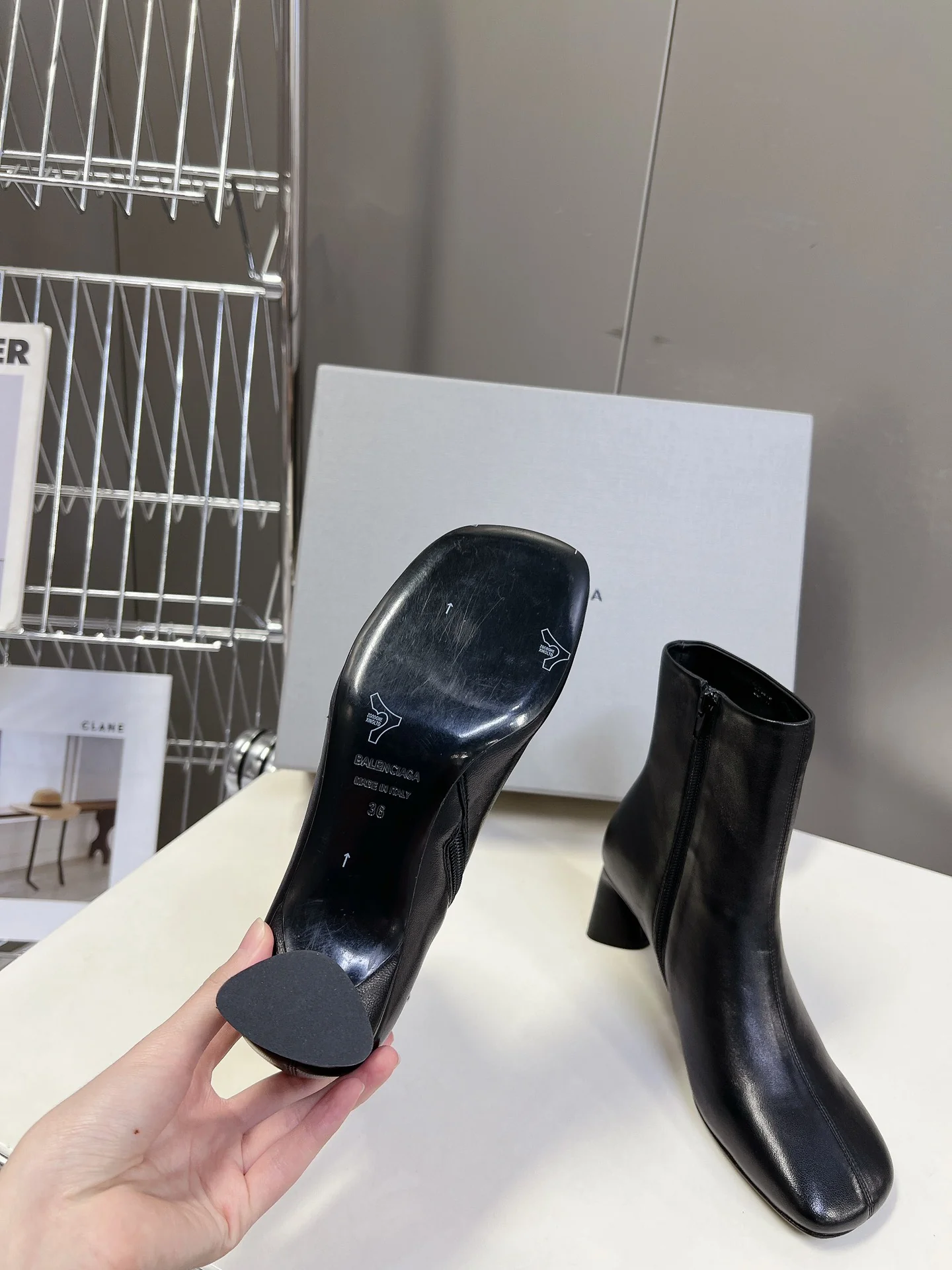 Ботильоны Balenciaga 2024 - черные