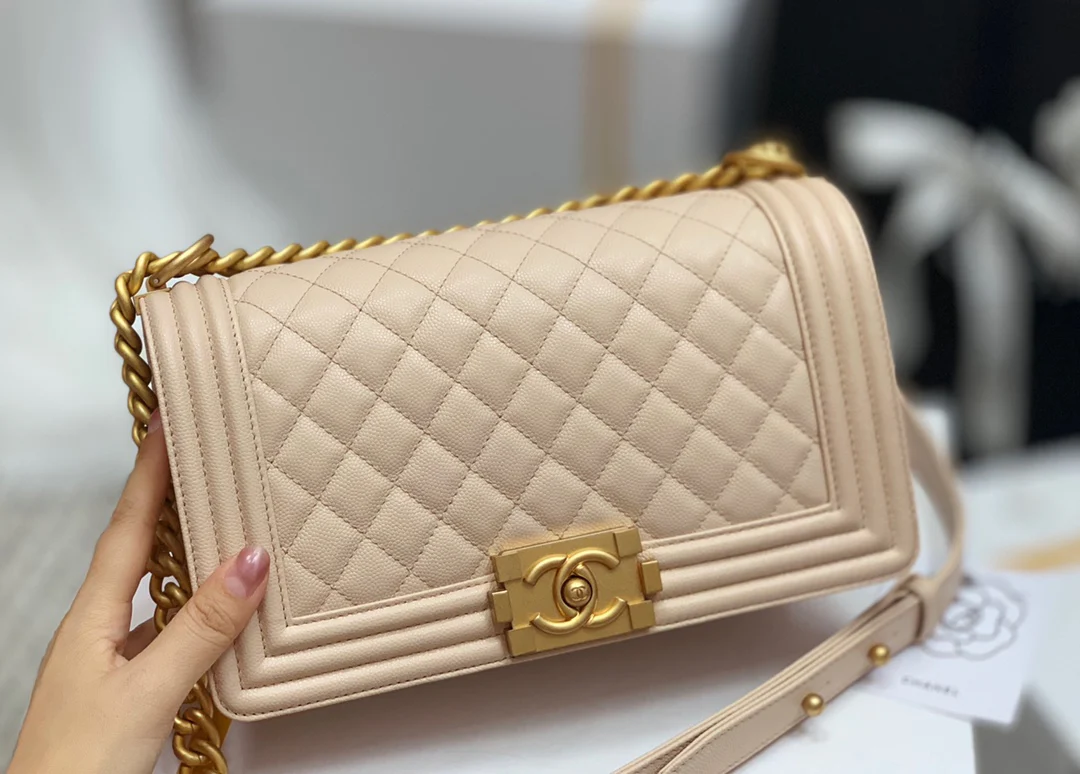 Chanel-boy-25cm-12