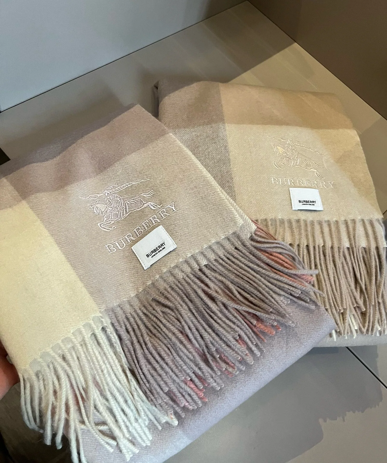 Кашемировый шарф Burberry 2024 Classic Check 180-60