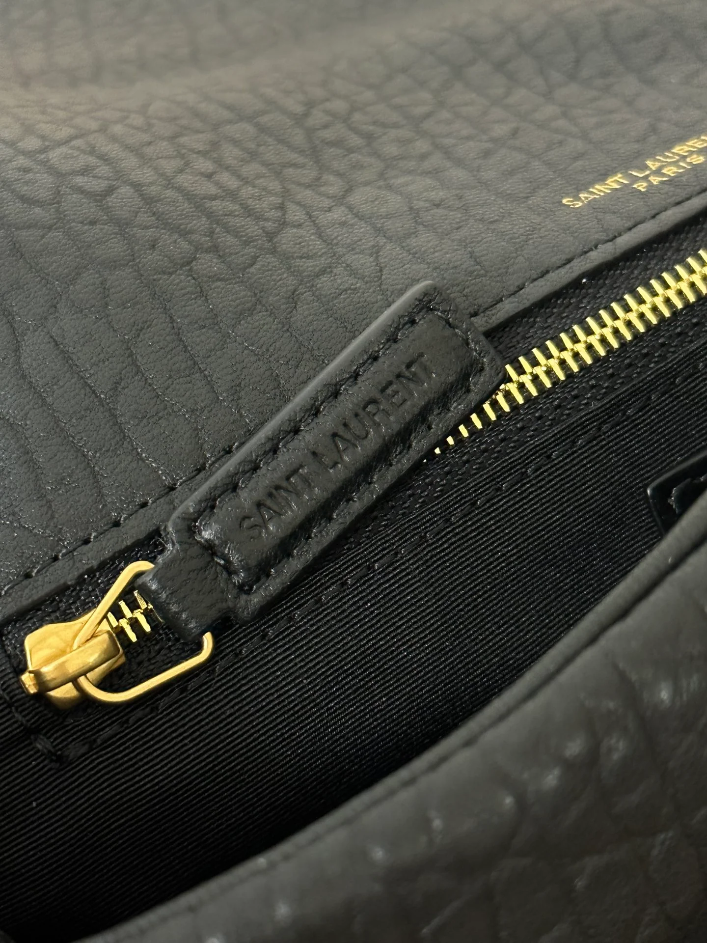 Маленькая сумочка YSL Calypso из овечьей кожи - черная