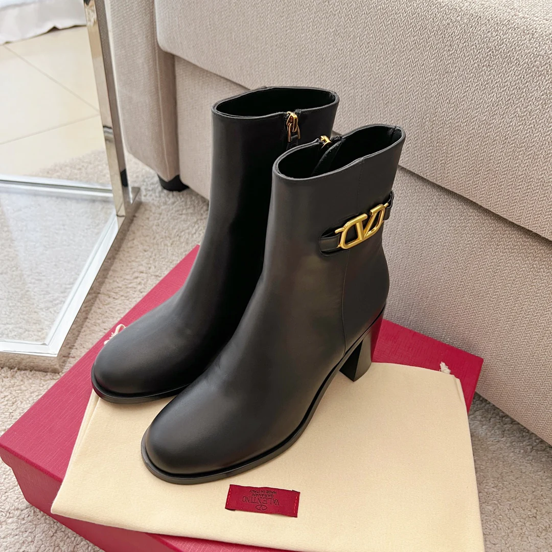 Valentino - Ботильоны из эластичной кожи с лоскутным дизайном - массивный каблук с V-образным вырезом сбоку