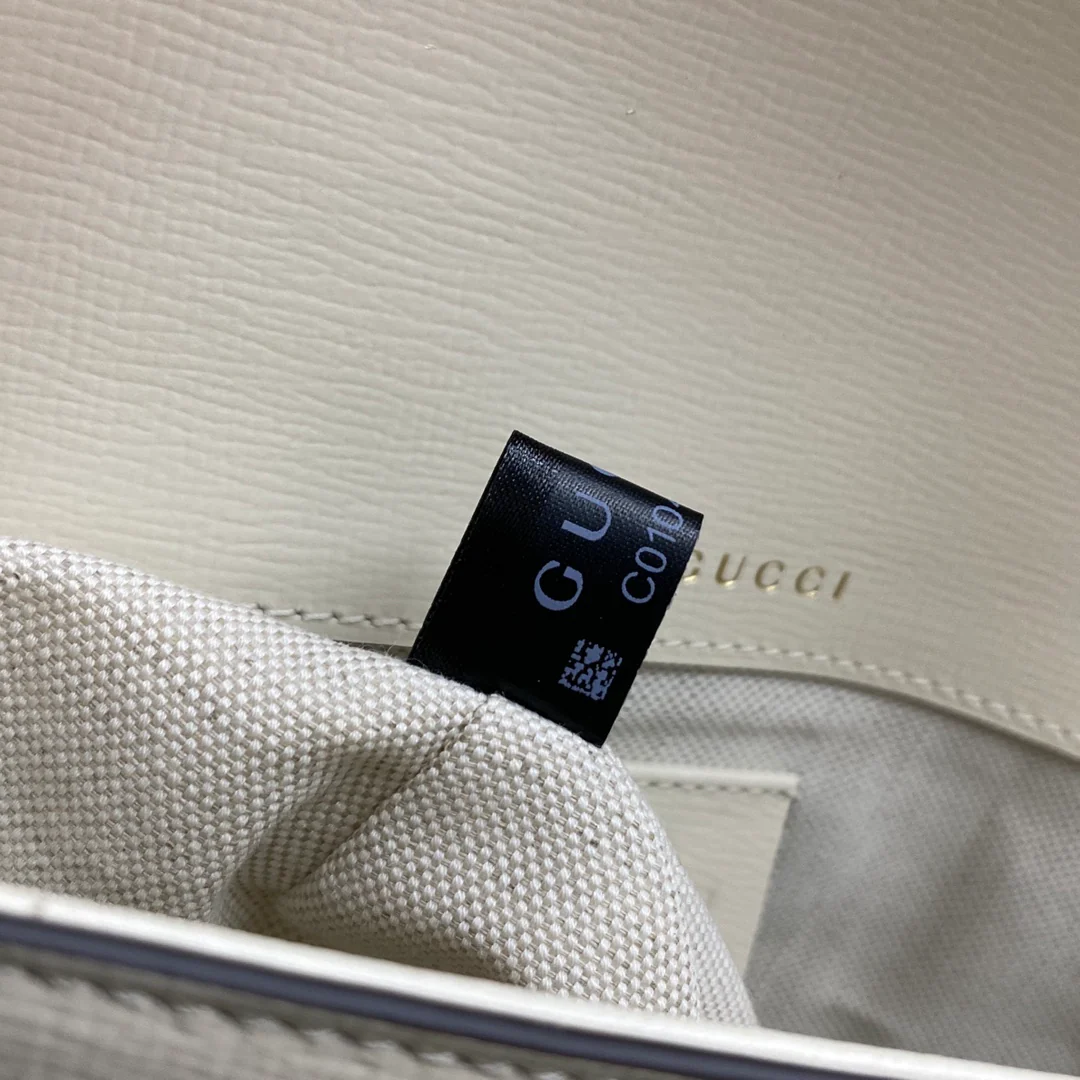 Сумка-седло Gucci 1955 из натуральной кожи с пряжкой в ??виде подковы