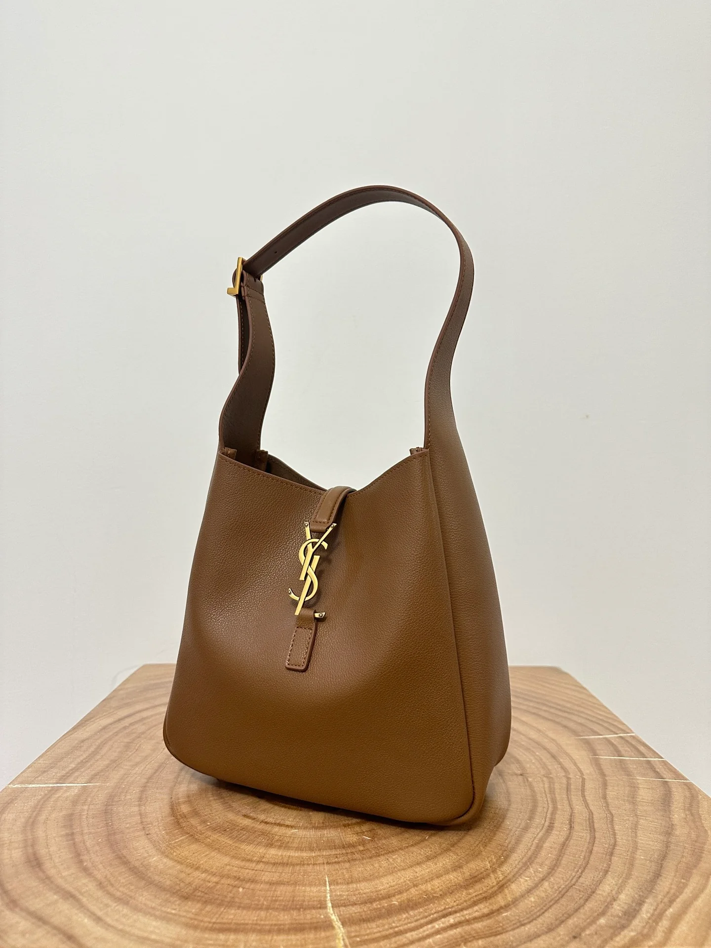 YSL-le-5a7-hobo-underarm bag-caramel brown