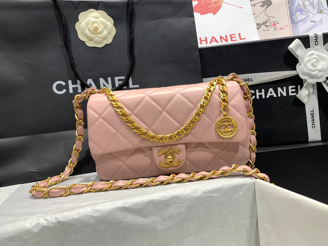 Новинка сезона весна/лето 2023 от Chanel - Сумка Coin CF - Розовая - Большой размер
