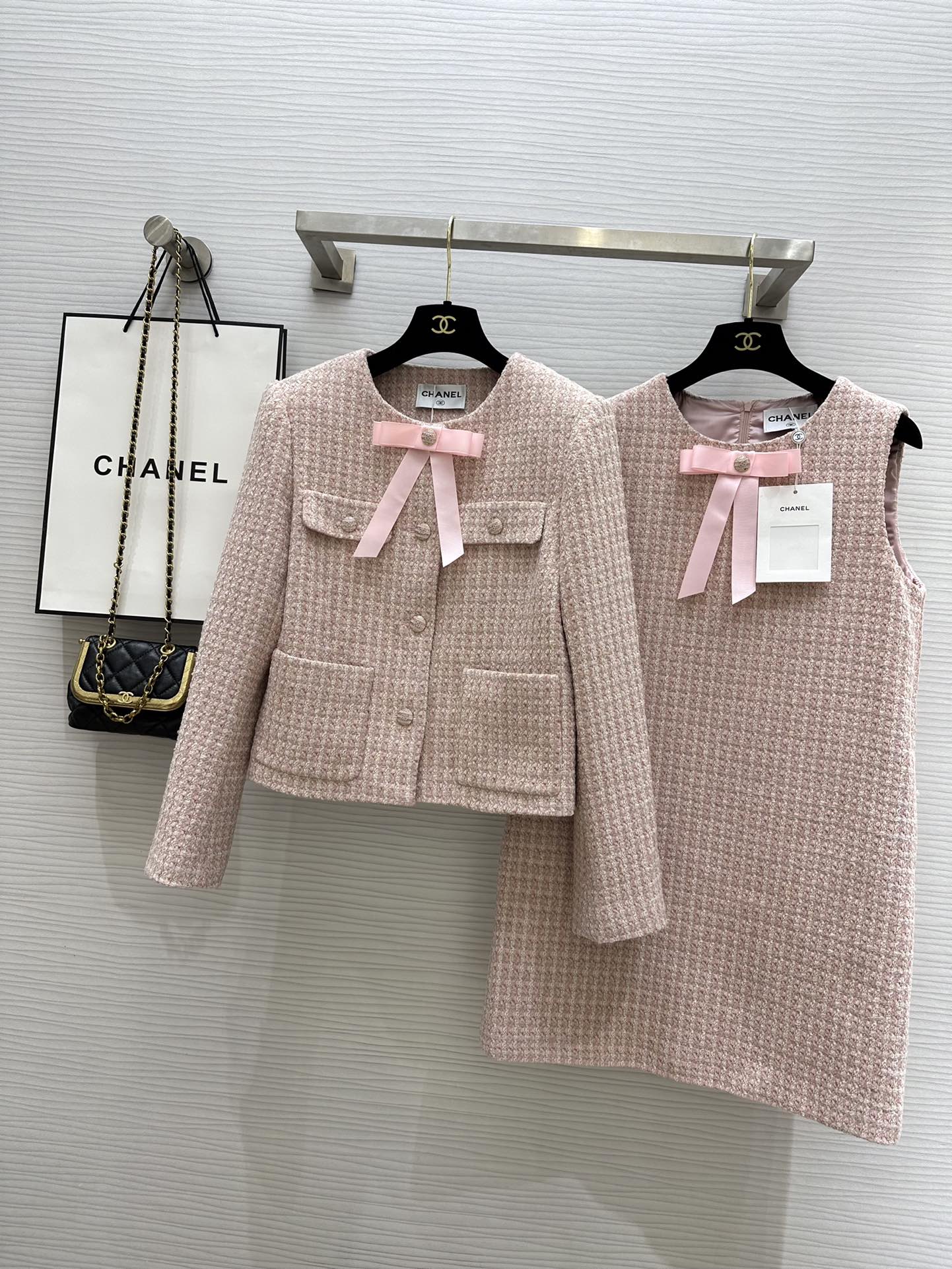 Chanel - 2403-24 Ранняя весна Новый стиль Девичий круглый вырез Классический тканый жакет