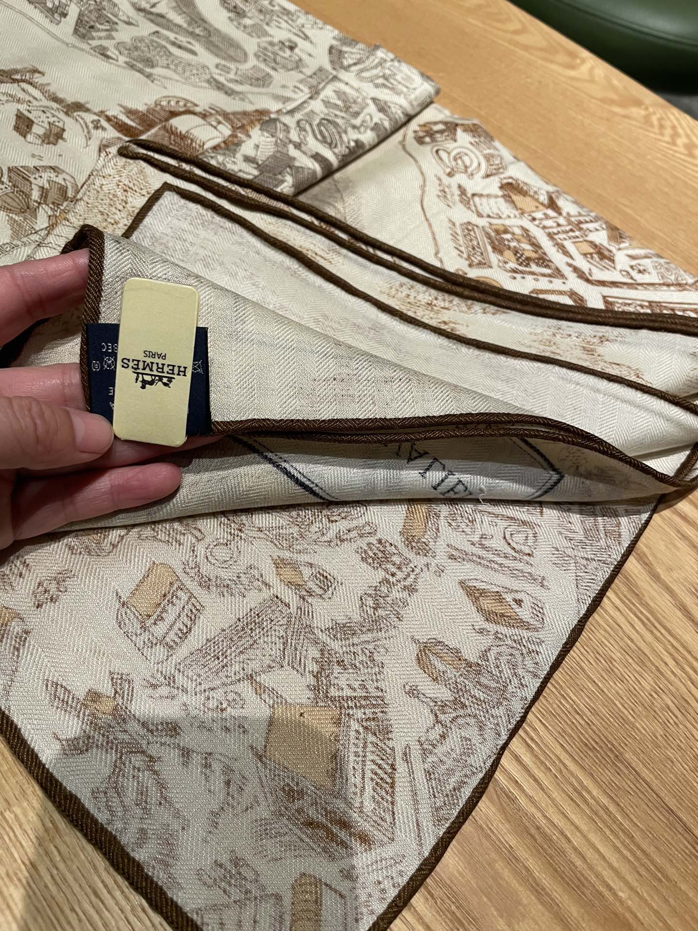 Шарф Hermes - Город Лошадей - Абрикосовый