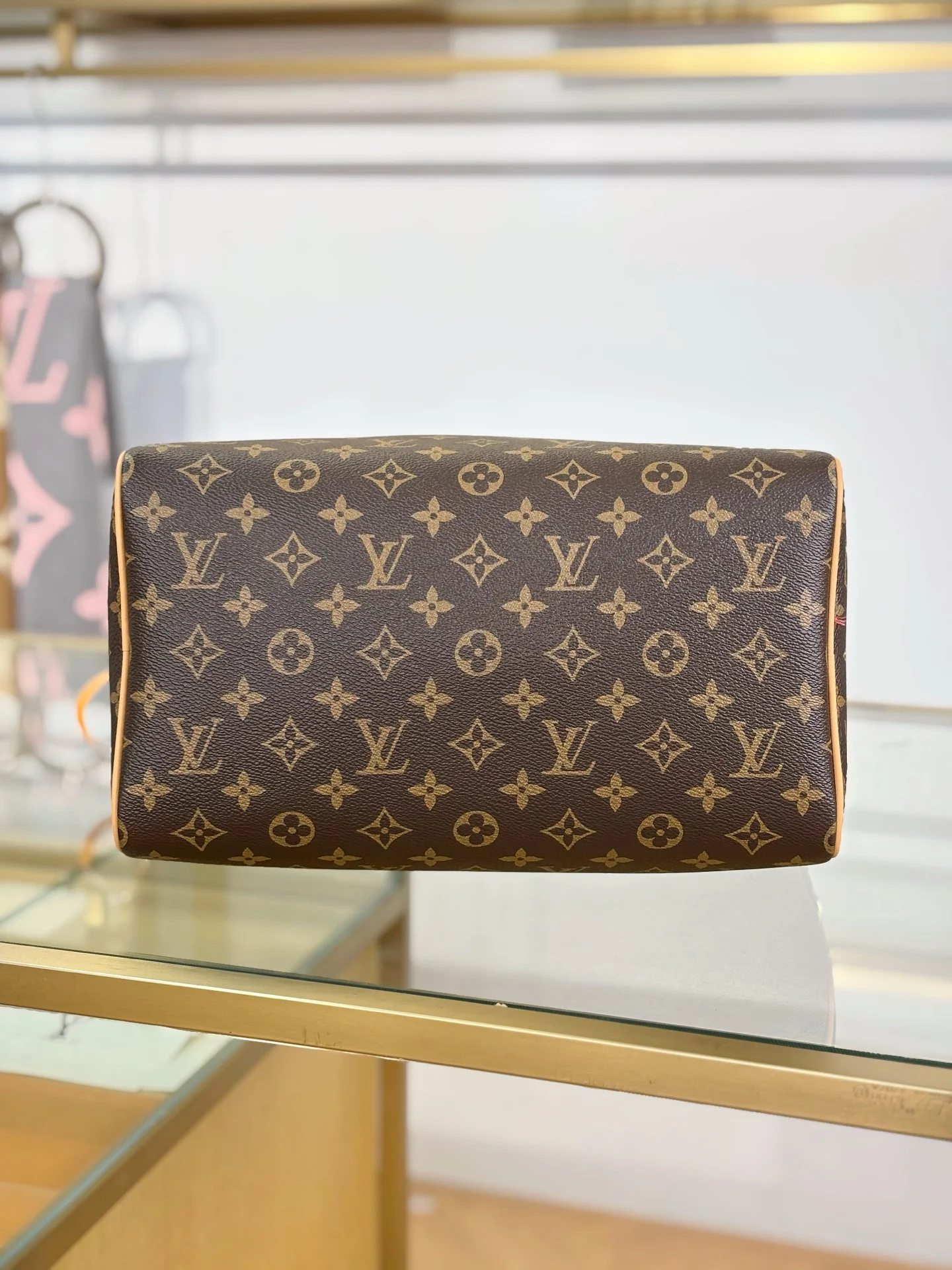 LV-m15107-speedy-soft-30-lucky handbag-classic monogram