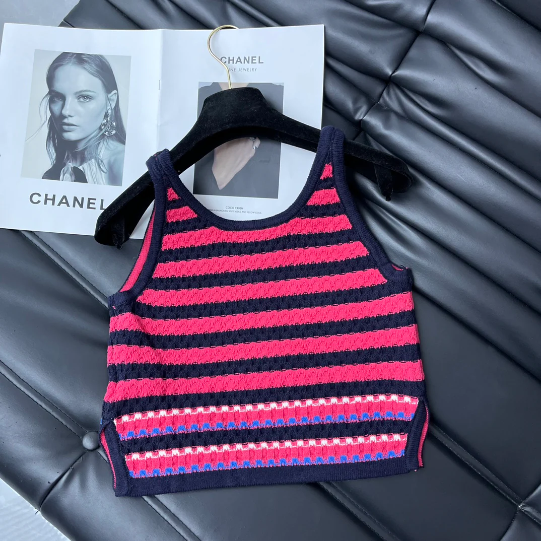Chanel - 2403-24 Новинка: Полосатый жилет с круглым вырезом - 1