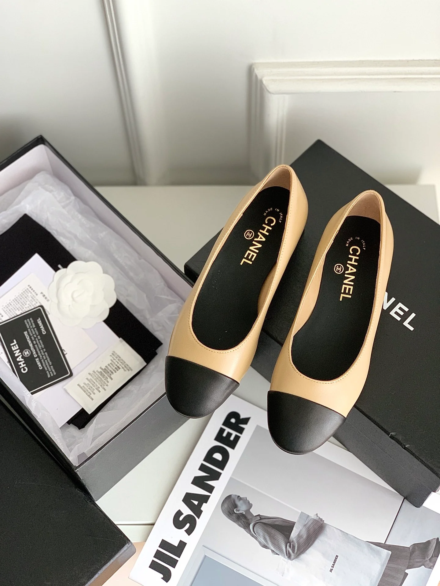 Балетки Мэри Джейн с показа Chanel 2022 года