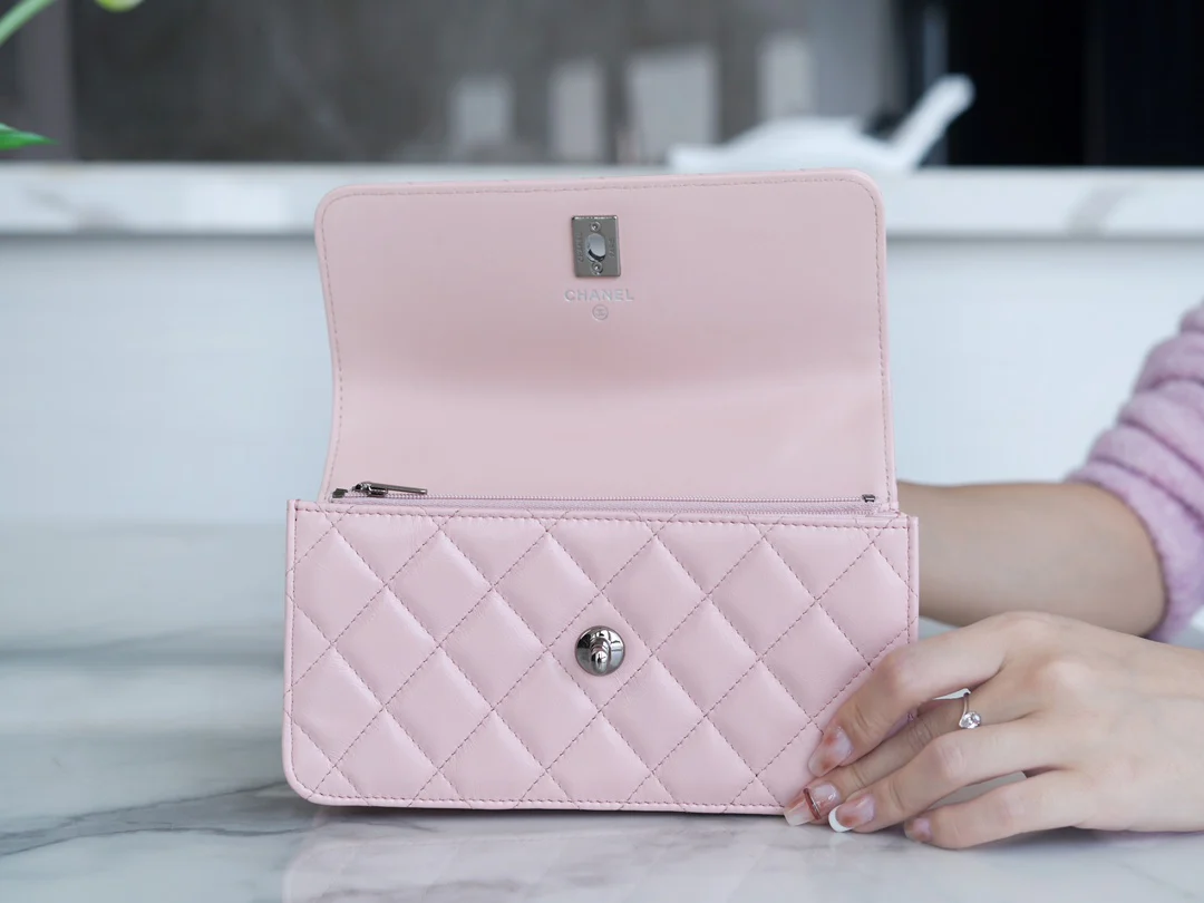 Chanel - Новая гармошка с ручкой, украшенной стразами - Розовая