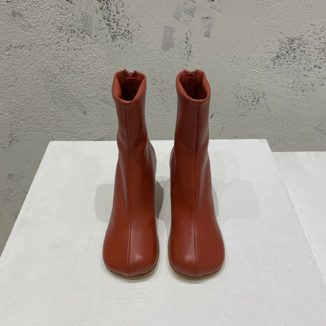 Ботинки на высоком каблуке в британском стиле BV-22ss - полностью кожаные - размеры 35-39-40-42. Возможна индивидуальная подгонка.