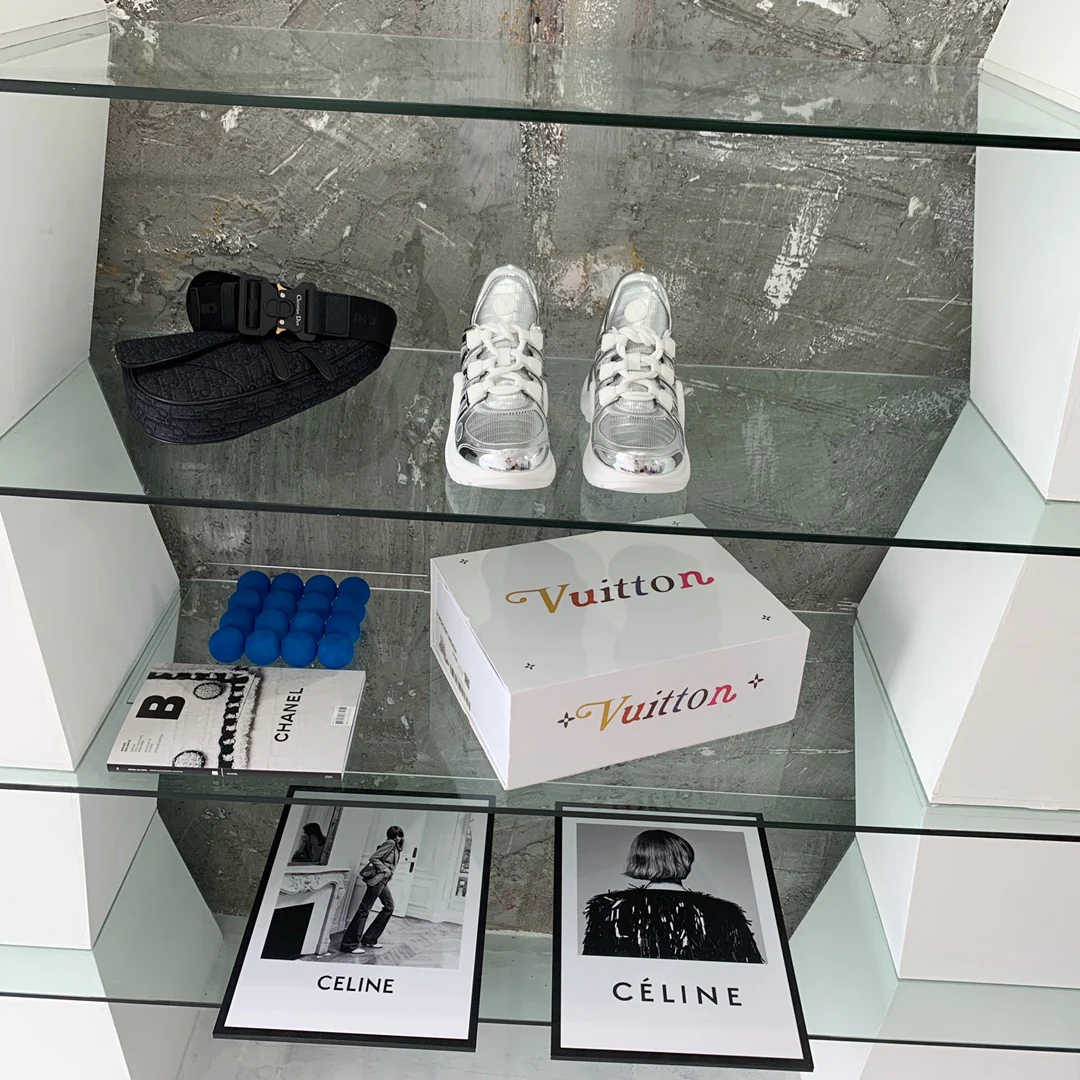 Обувь LV - Массивные кроссовки LV - 12