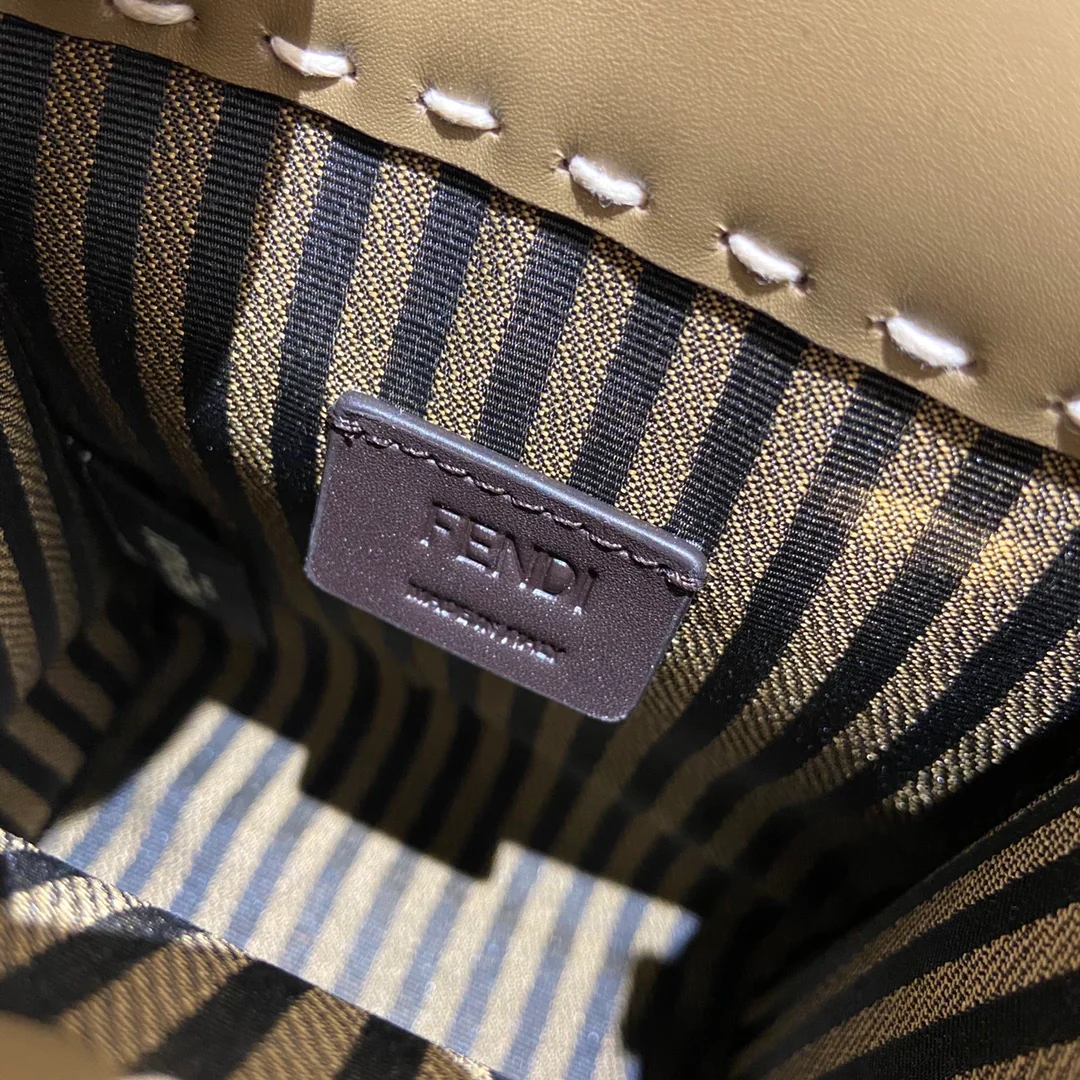 Мини-сумка Fendi Sunshine из коричневой змеиной кожи с принтом