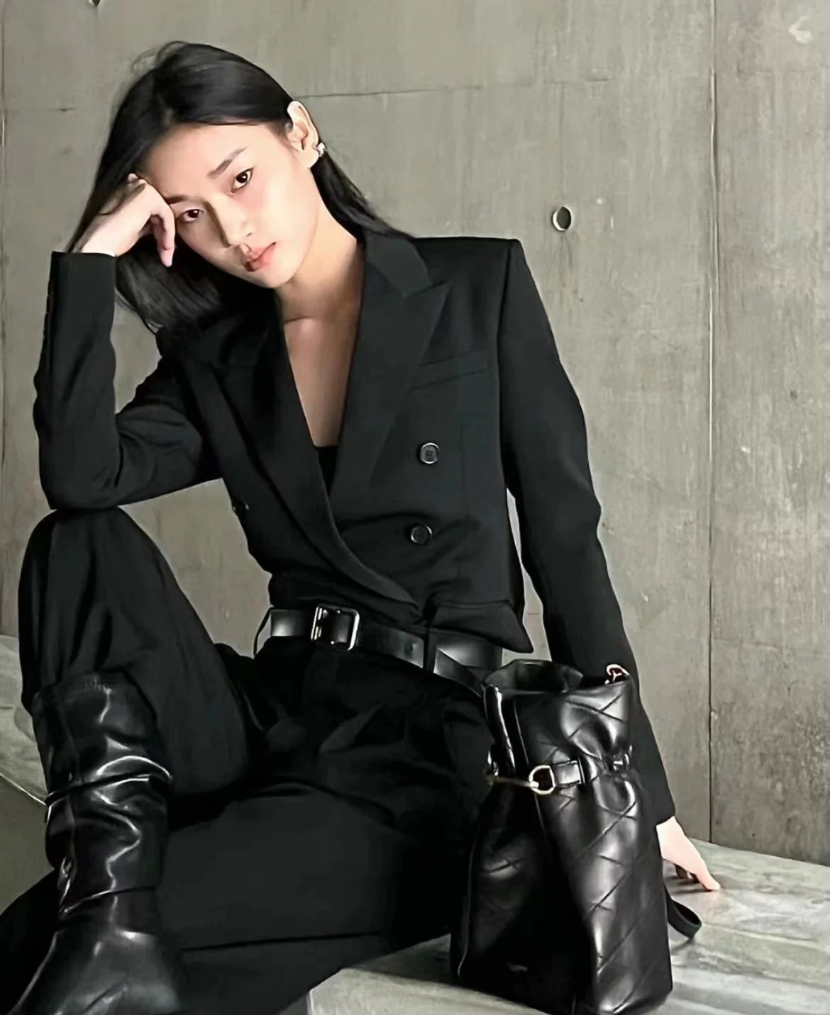 Сумка-ведро YSL Hook - черная