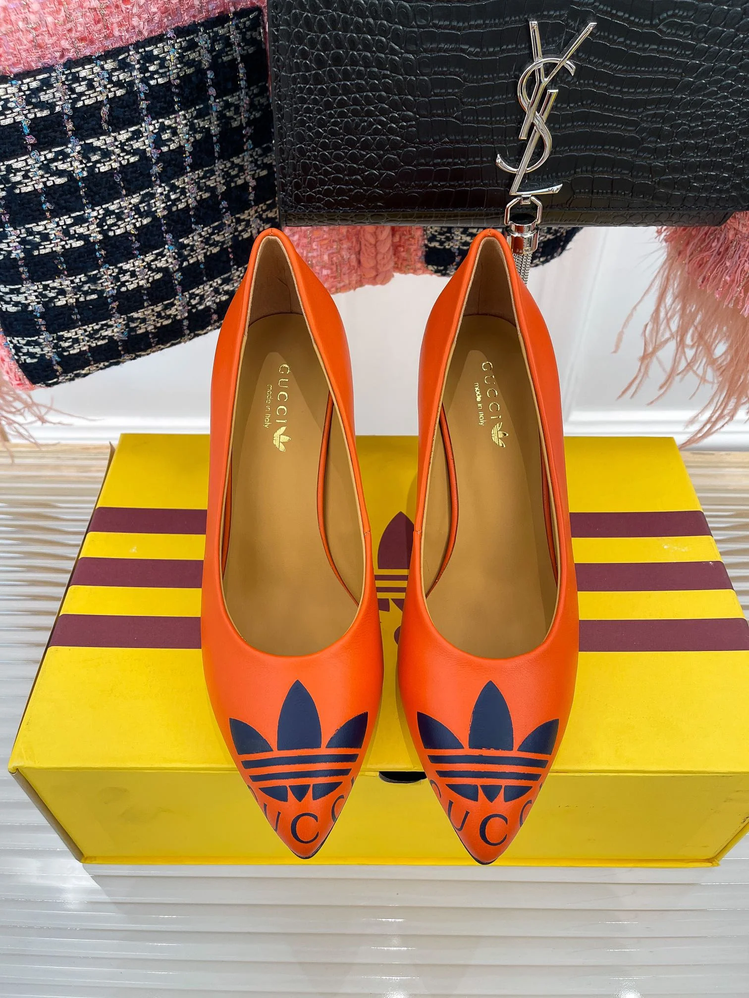 Новые поступления коллекции Gucci начала осени 2022 года - Туфли на высоком каблуке - Коллаборация