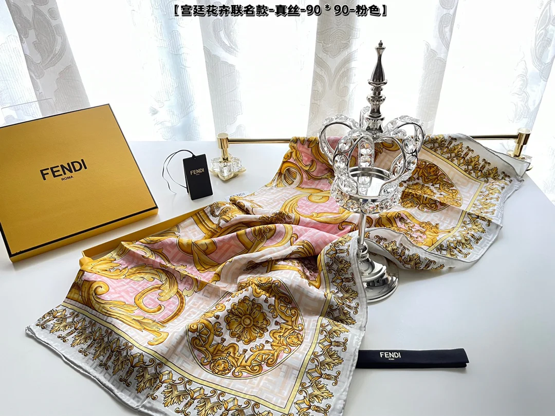 Ткань Fendi - Court Floral Collaboration