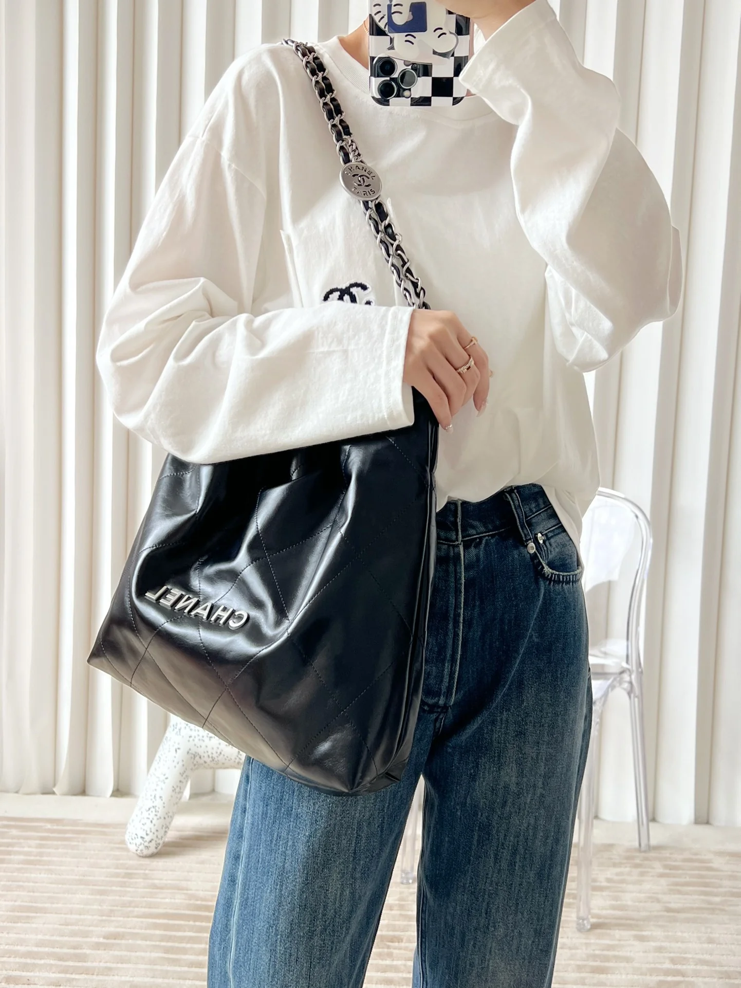 Сумка-шоппер Chanel - Маленькая - Черная с золотой фурнитурой - 1 шт.