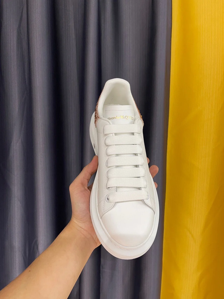 Классические белые кроссовки McQueen - унисекс - каблук с розовыми бриллиантами - премиум-издание