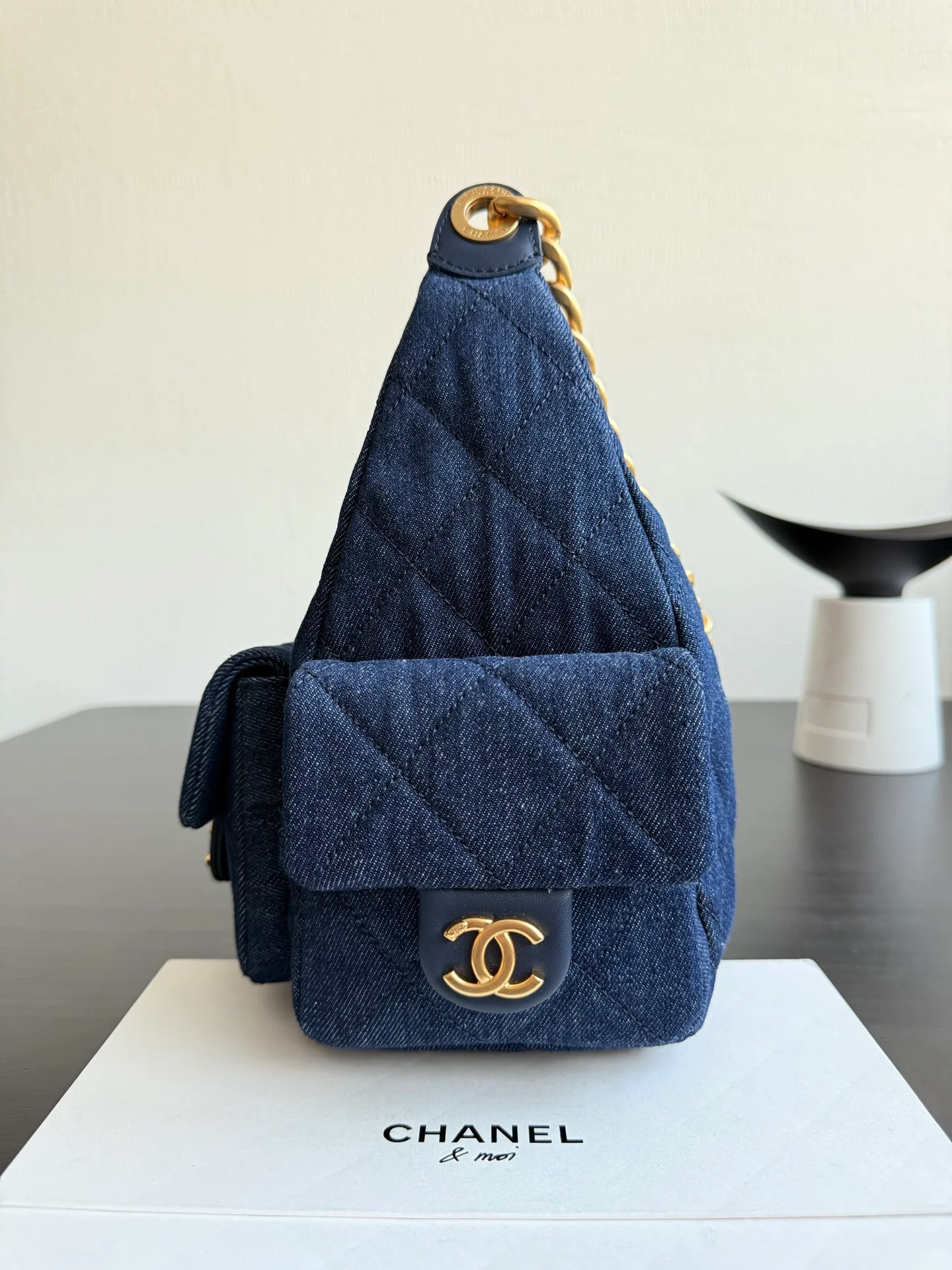 Chanel 25 Chobo Denim Small - Темно-синий