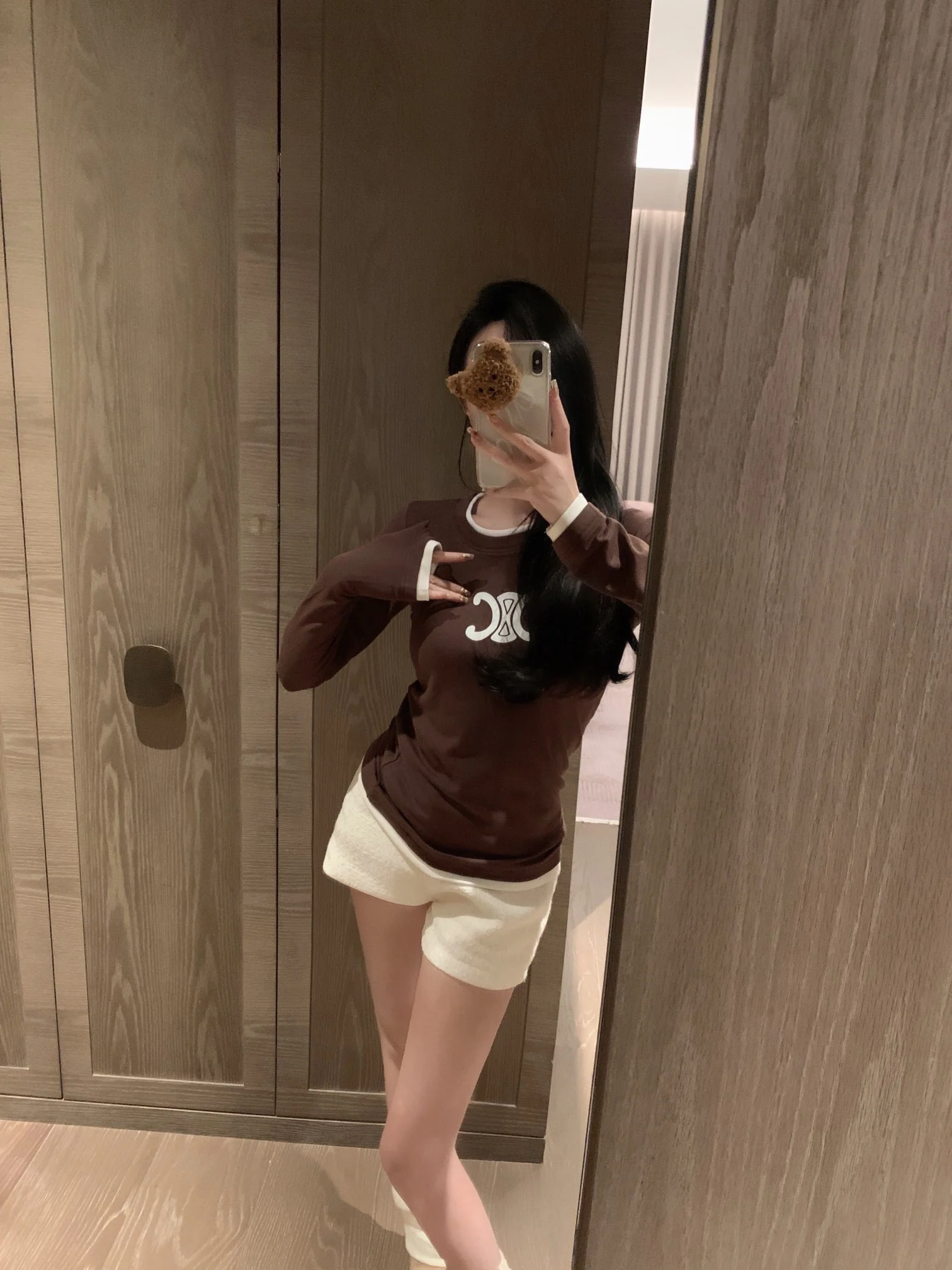 Celine-2404 Топ с длинными рукавами и принтом Триумфальной арки, цветные блоки, матовая поверхность, коричневый и черный