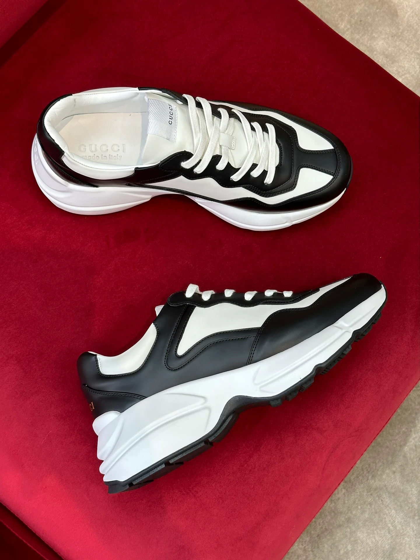 Коллаборация Gucci и North Face осень/зима 2022: массивные кроссовки Chunk в расцветке 