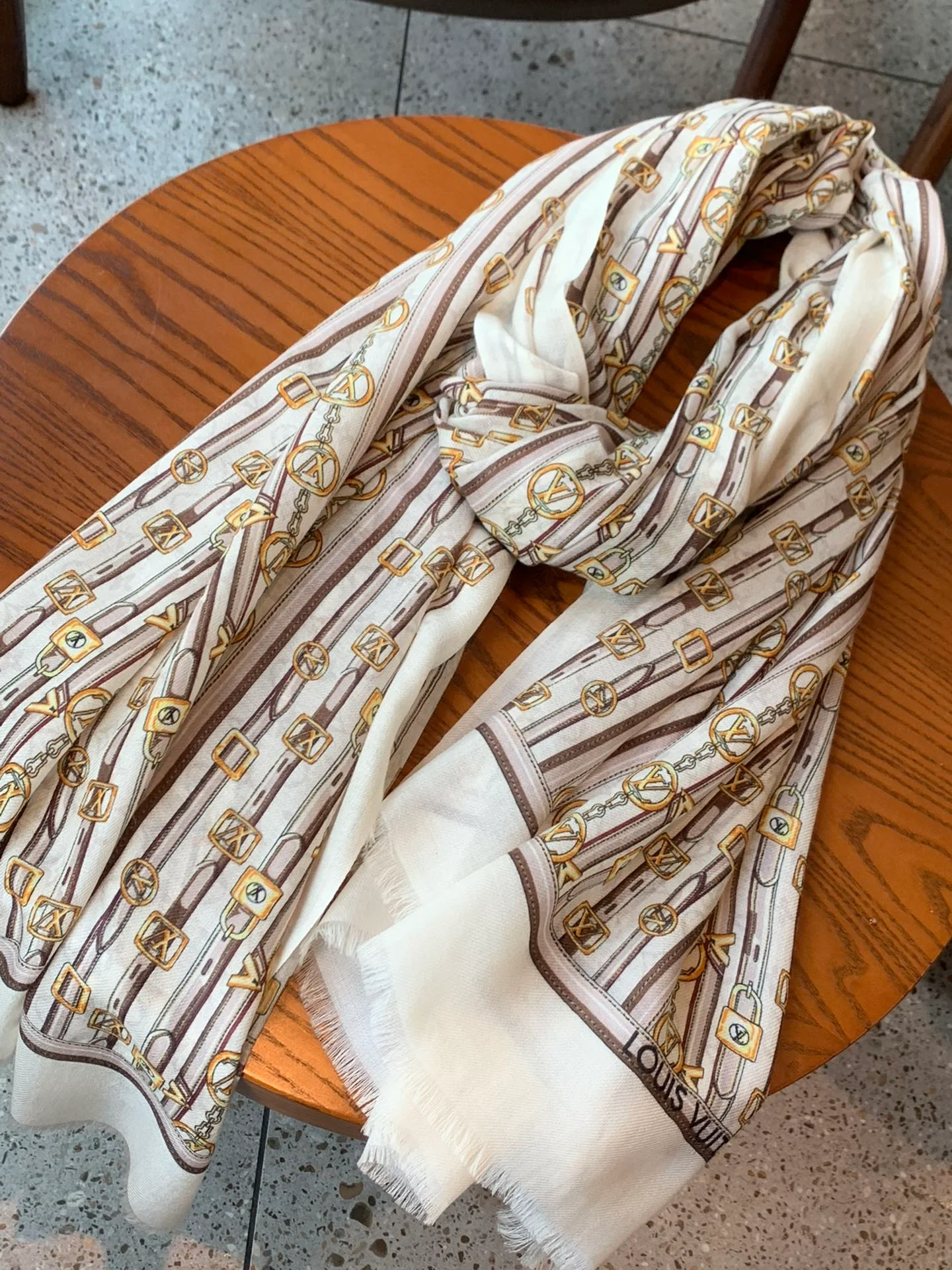 Шарф LV с принтом в виде цепочек - 100-200 см - Кашемир 100% чистоты