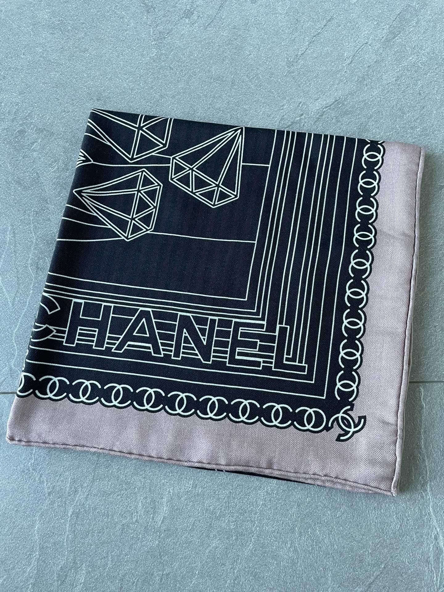 Двусторонняя шаль Chanel 140 см - 1 шт.