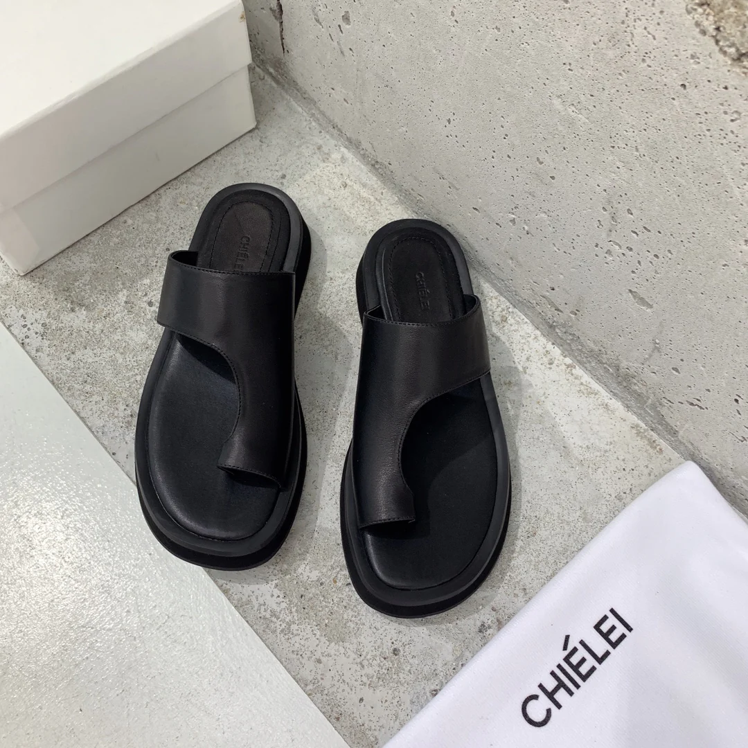 Celine - Тапочки из овечьей кожи - Черные