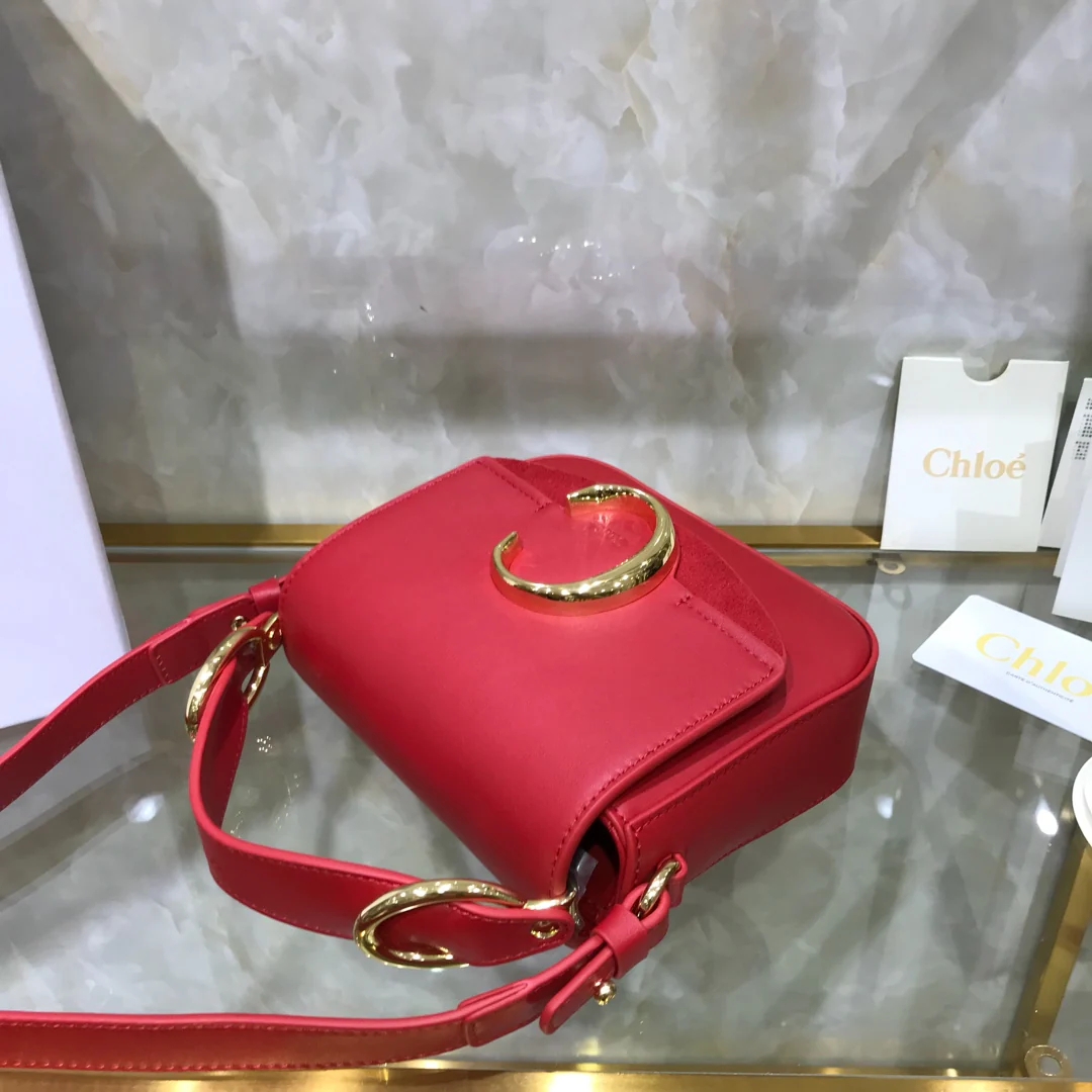 Сумка Chloe C-bag - сочетание гладкой телячьей кожи и замши - красная