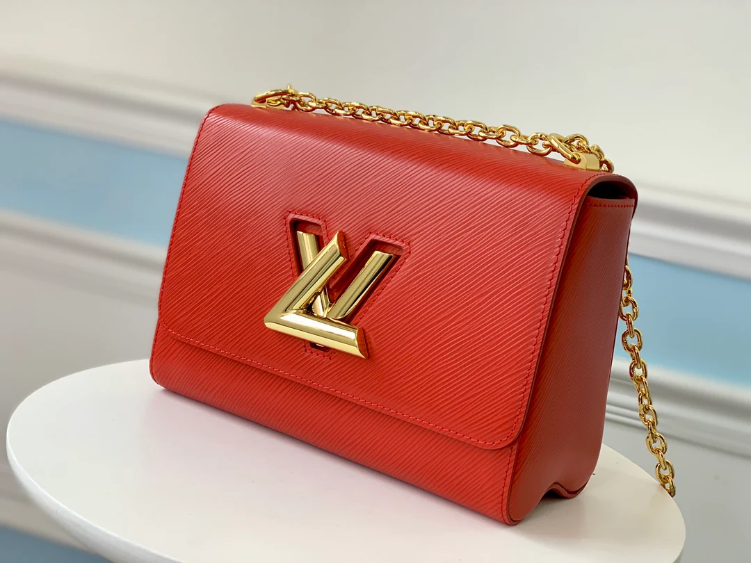 m50523-LV-twist chain bag