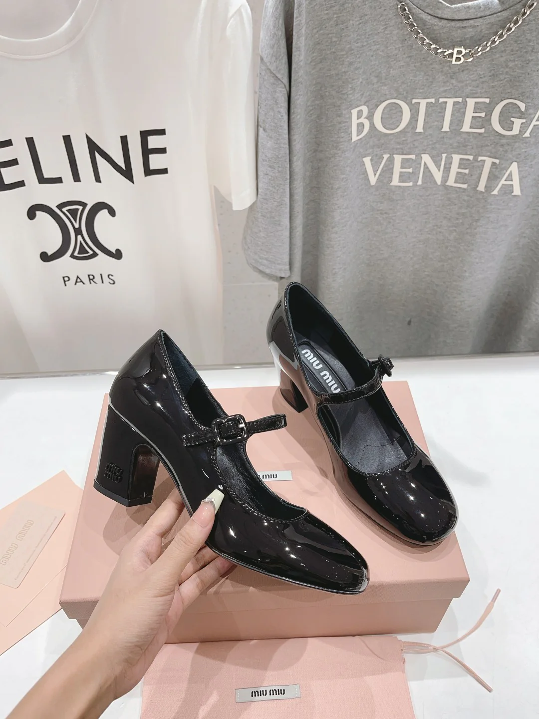 Коллекция Miu Miu 2023 года с подиума - Туфли ?Принцесса Мэри Джейн? - Черные