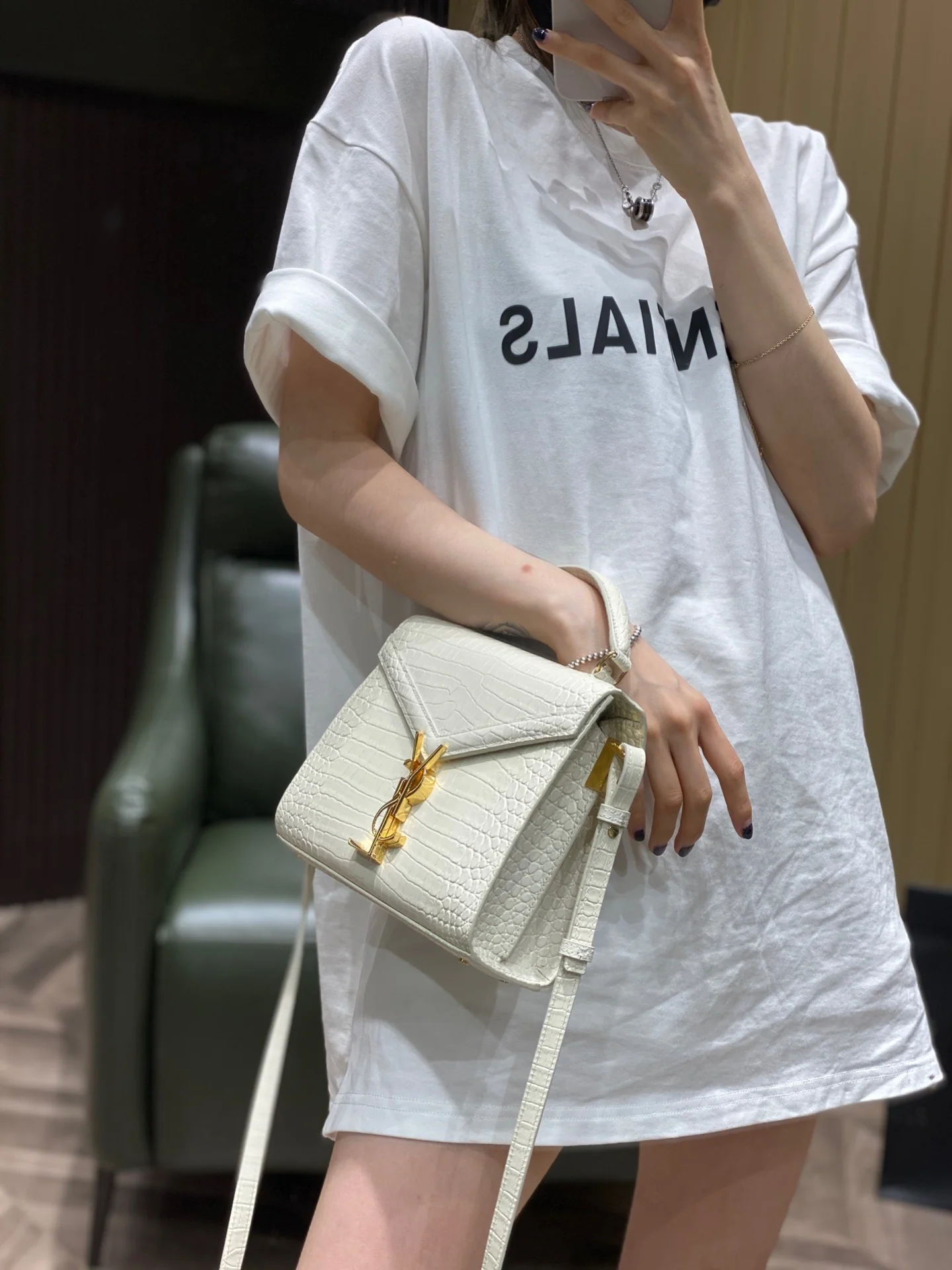 Образ YSL Cassandra с крокодиловым принтом (поделиться)