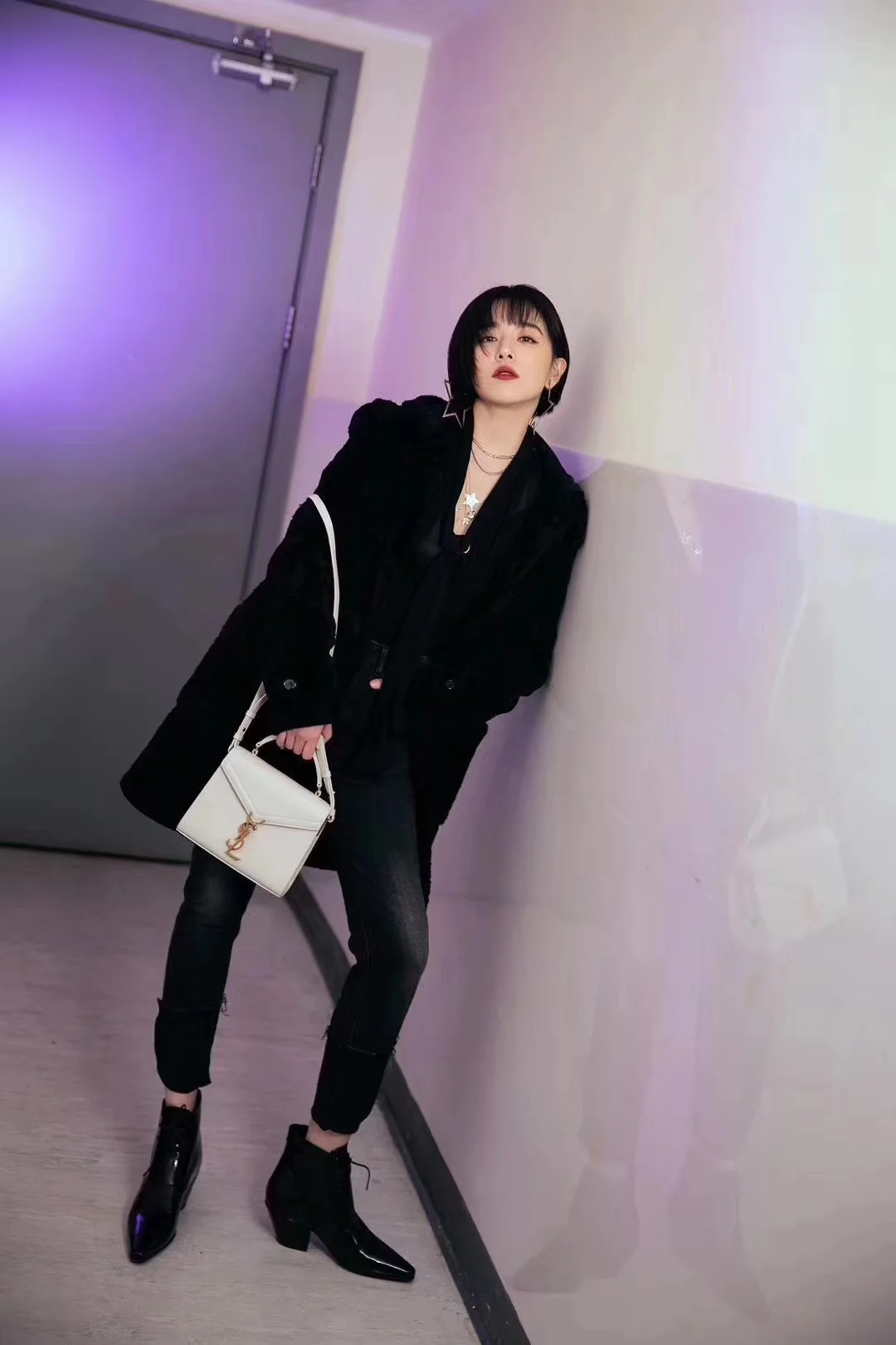 YSL Cassandra - Body Sharing - 4