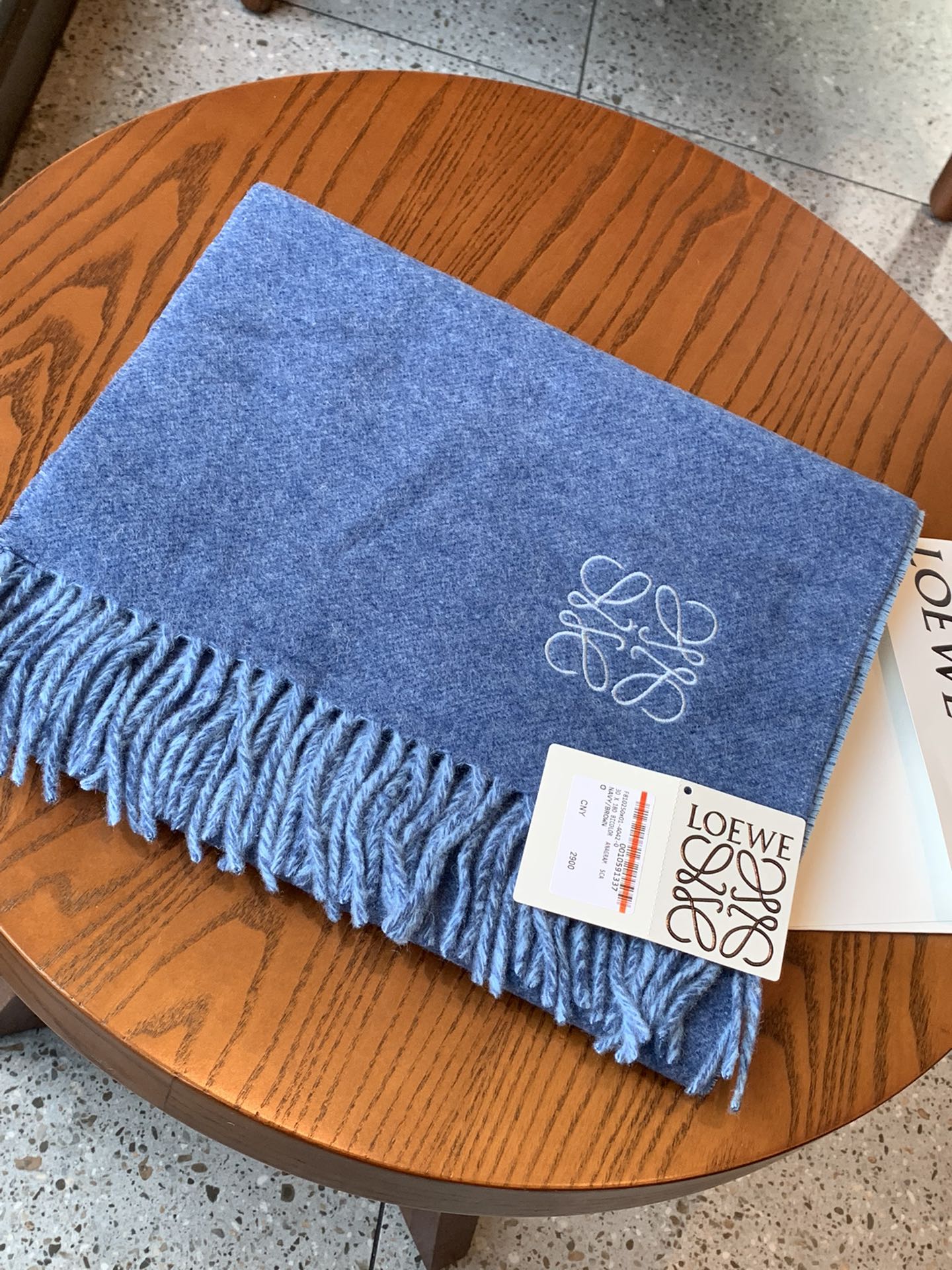 Шарф Lolwei с кисточками, однотонный, 90 г, австралийская шерсть, 10 г, кашемир, синий.