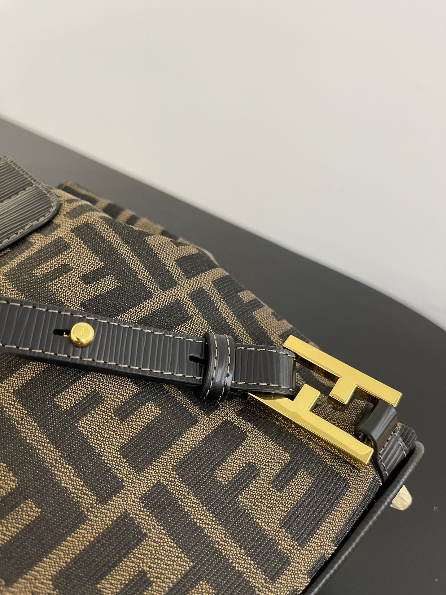 Винтажный мини-рюкзак Fendi Monogram