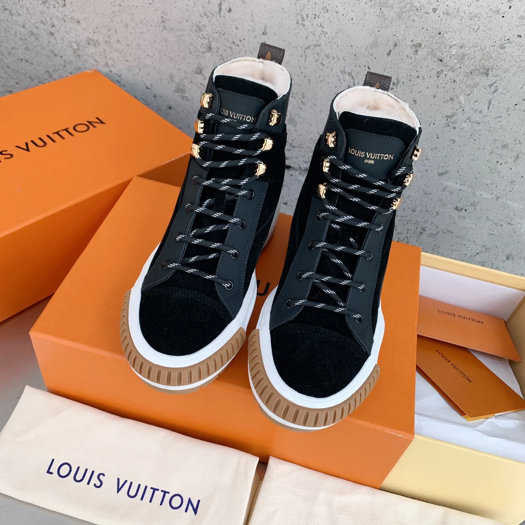 Шерстяные высокие кроссовки LV